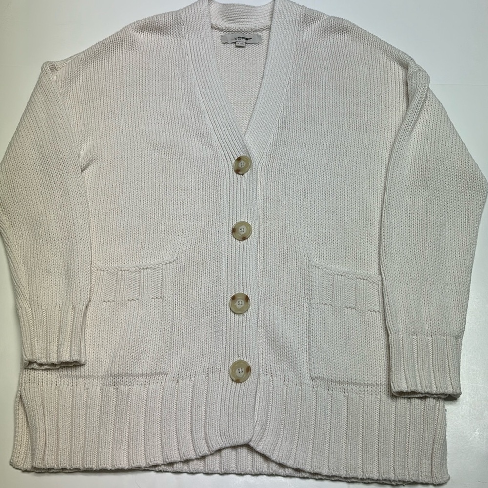 Ann Taylor LOFT Chunky Knit Slouchy Button Down
Cardigan Sweater Cream Medium